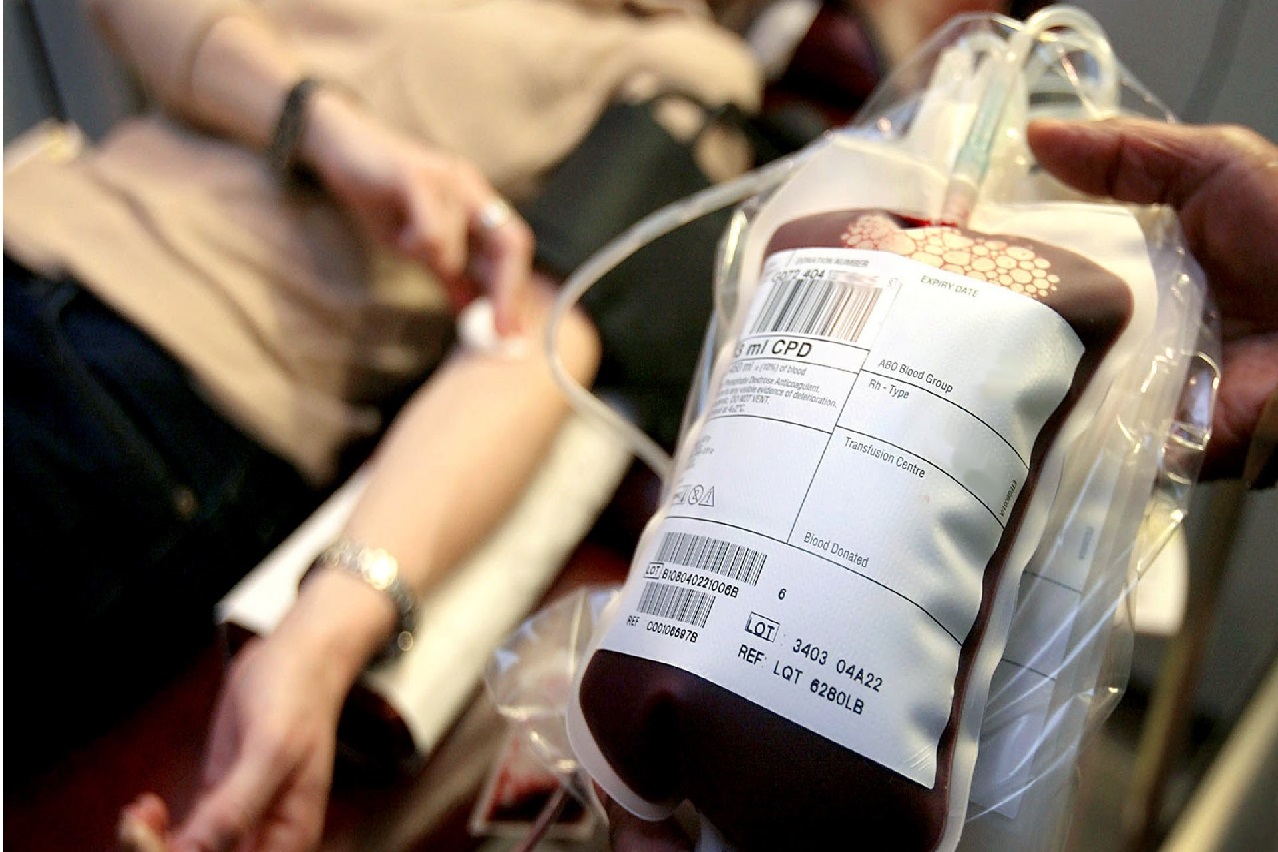Плохой донор. Больному переливают кровь. Искусственная кровь биоматериал.